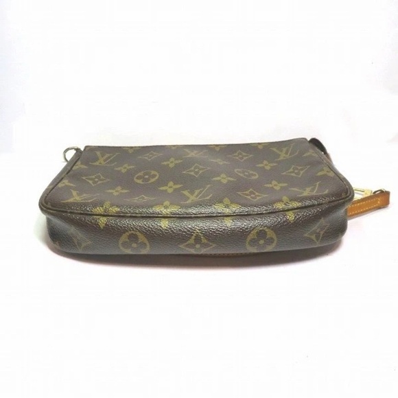 Louis Vuitton crossbody Pochette - Picture 3 of 9